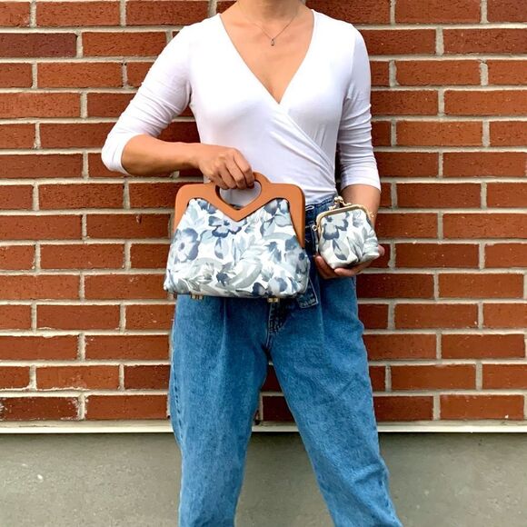 Handmade Genuine Leather Printed Floral Wooden Frame Bag with Small Purse Set - Picture 6 of 16